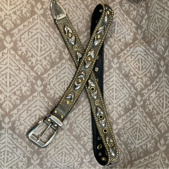 SAND CASTLE Mixed Metal Studded Leather Vintage  42” x 2” Western Style Belt - Picture 4 of 7
